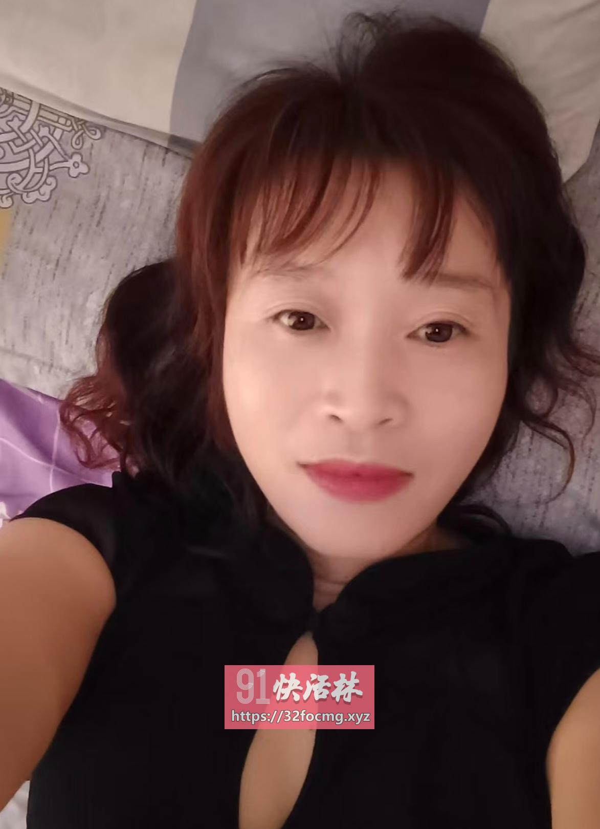 高性价比泄火熟女