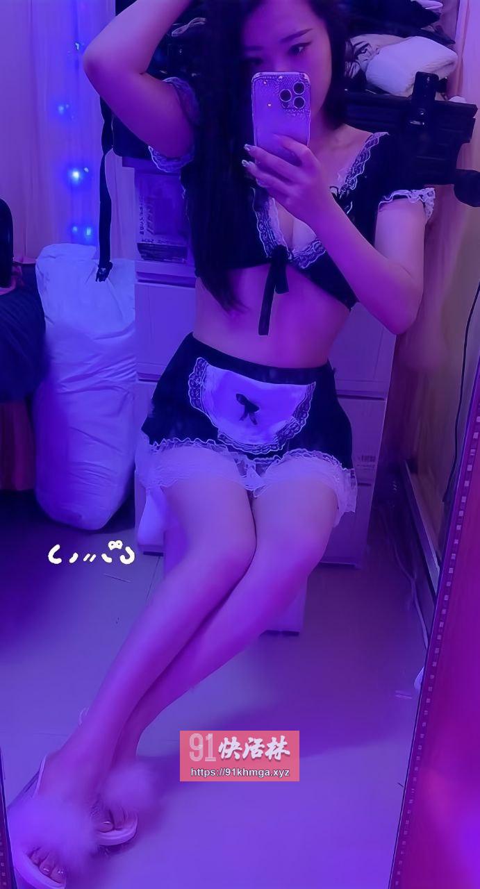 武汉身材热辣美女