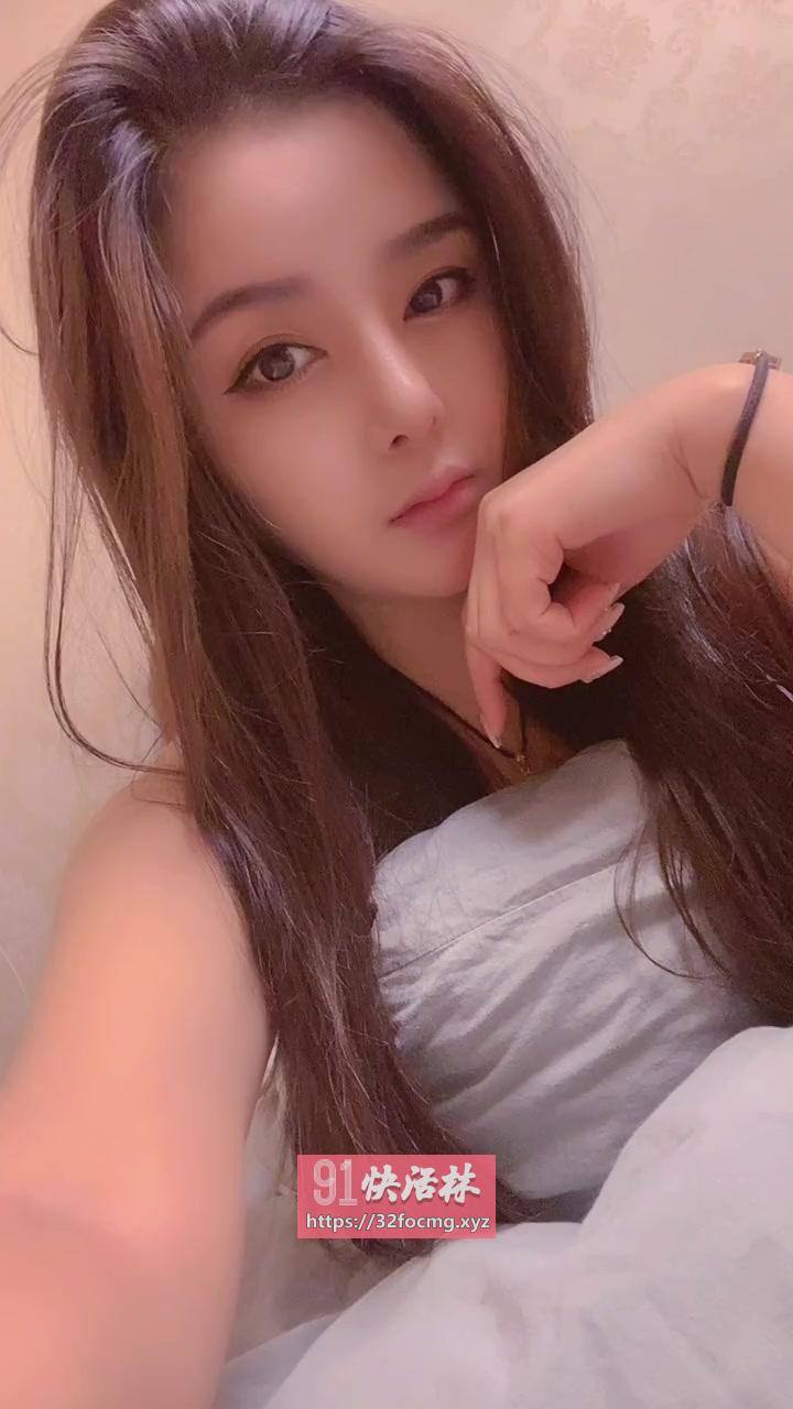 性感迷人小妖精
