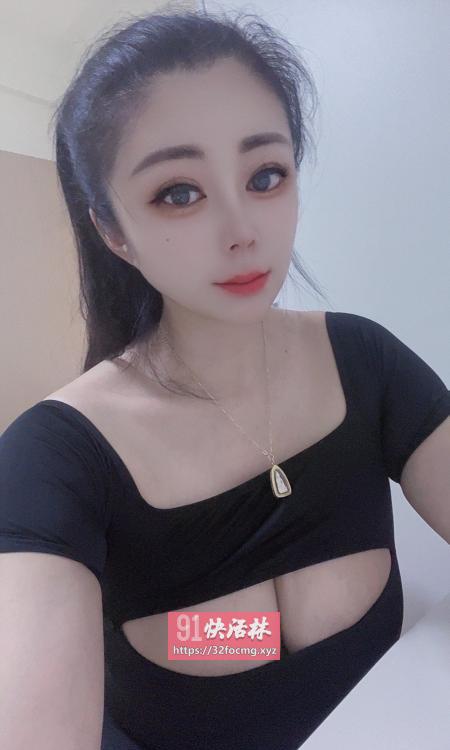 温柔听话的小姐姐