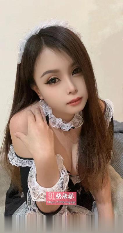 白嫩撩人骚狐狸
