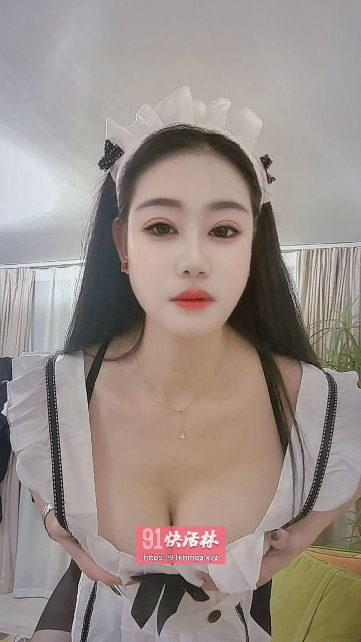 大肉球粉鲍多汁小骚妹