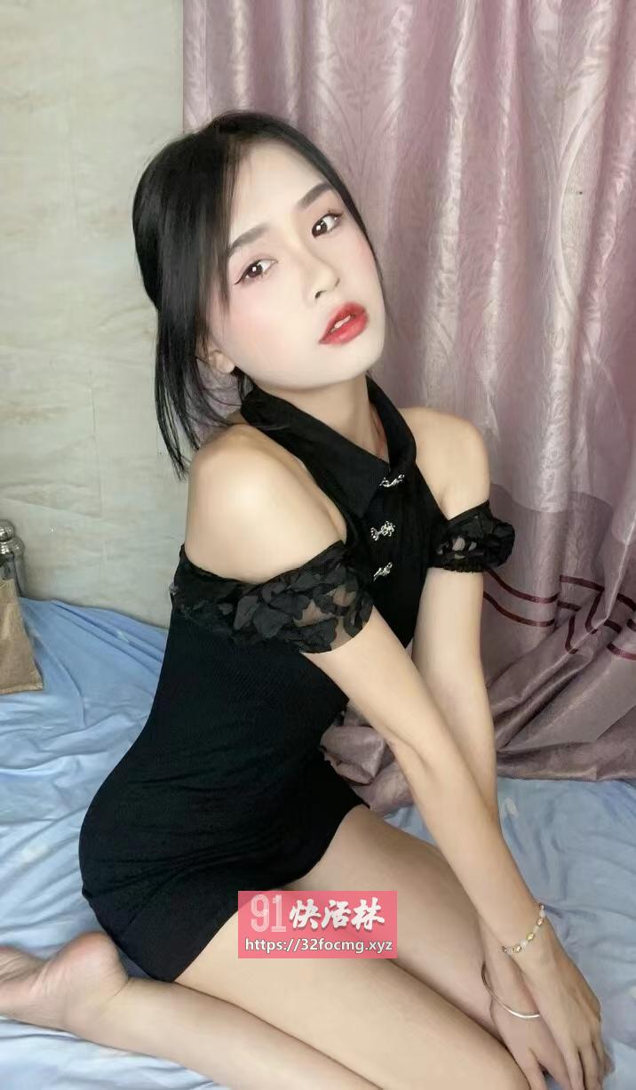 服务系骚货米娜