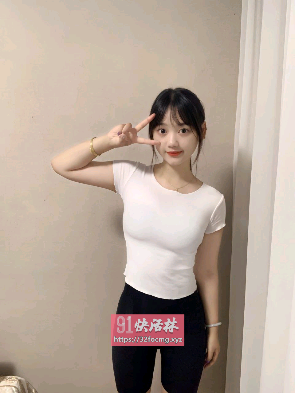 龙岗性感风骚小美女