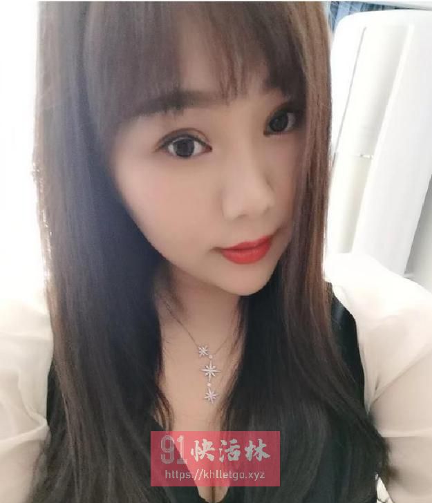 郑州东站漂亮妹子