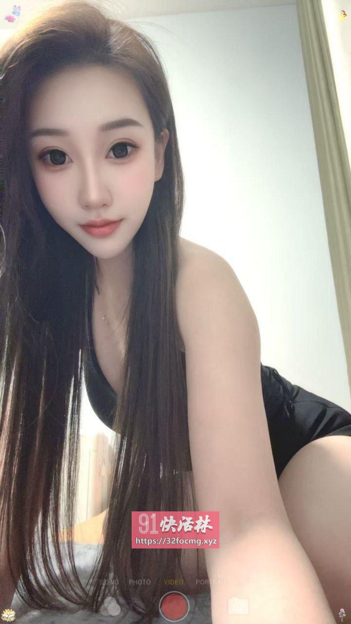 虹口大奶翘臀骚货