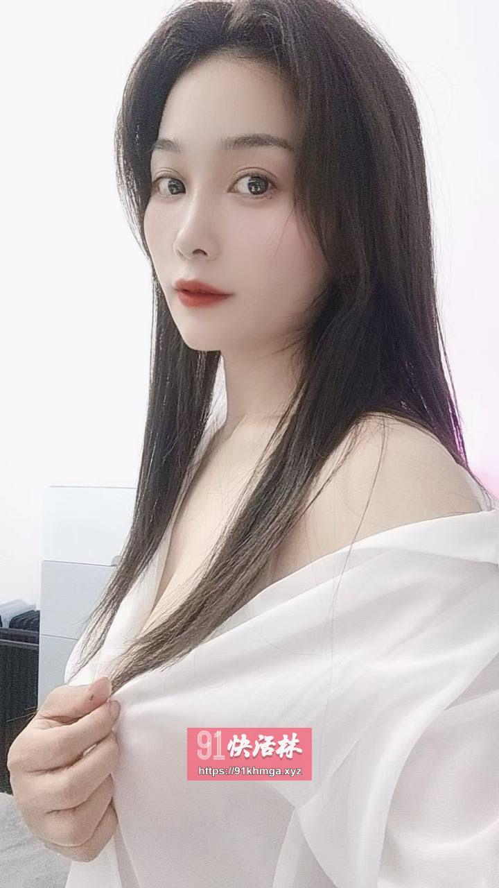 丰满性感御姐可颜射