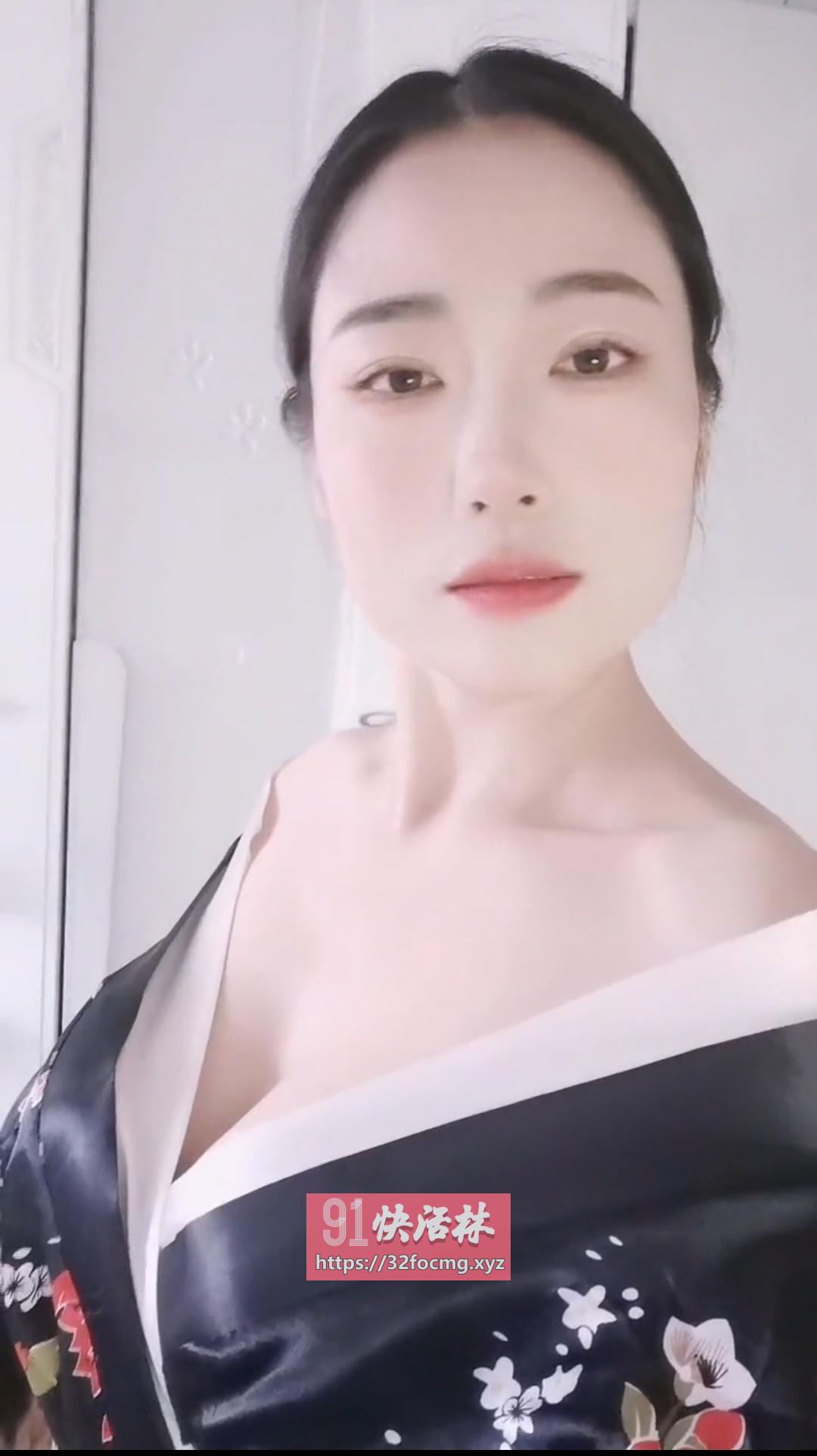 上海大胸性感大长腿服务身材好