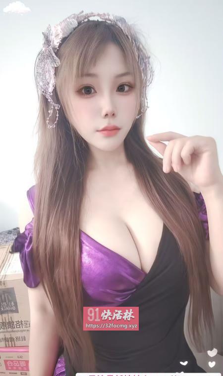 美乳小姐