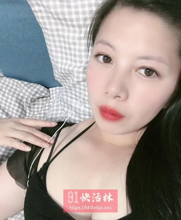 秦淮气质小姐姐