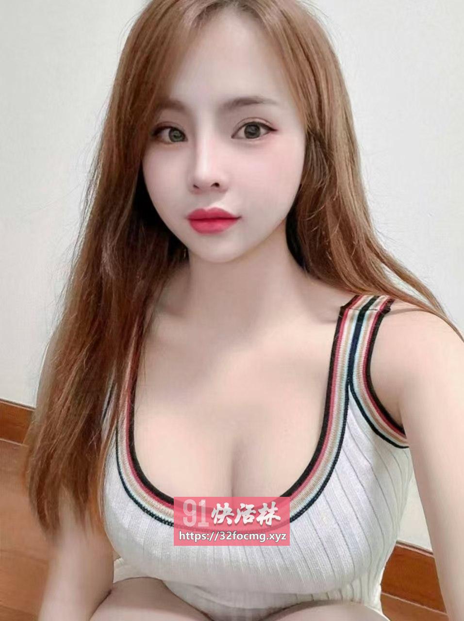 温柔大胸小骚妹