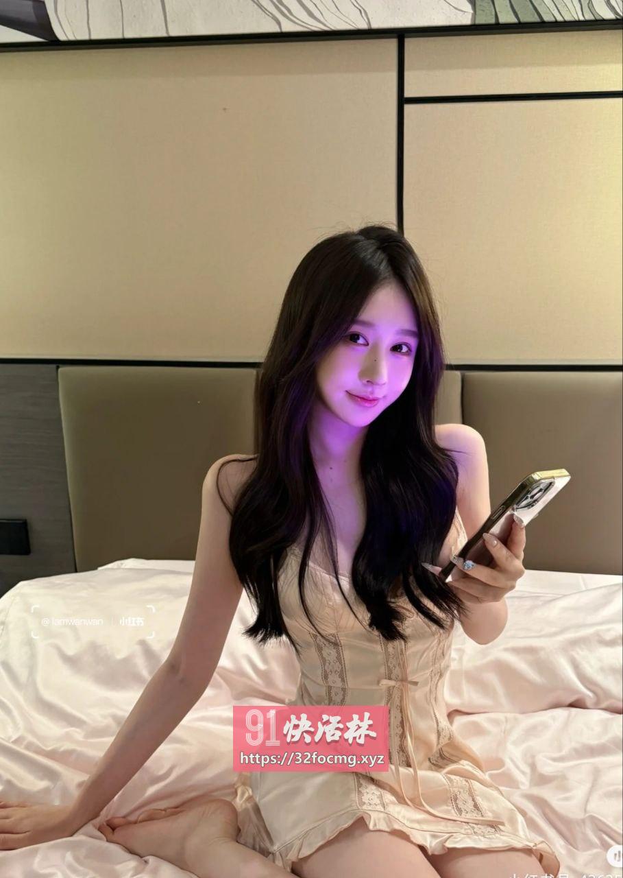 温柔御姐可爱乖巧