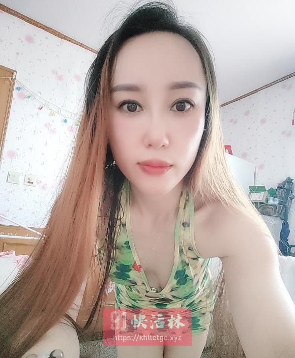 服务好的风骚小少妇