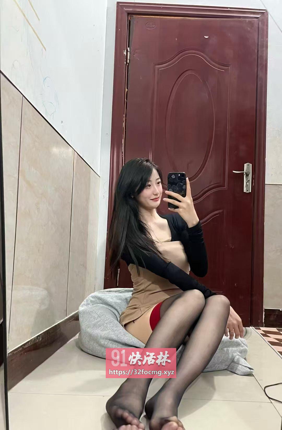 吴兴长腿制服七七