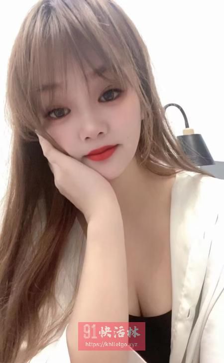 蜀山乖乖女嫩白巨乳