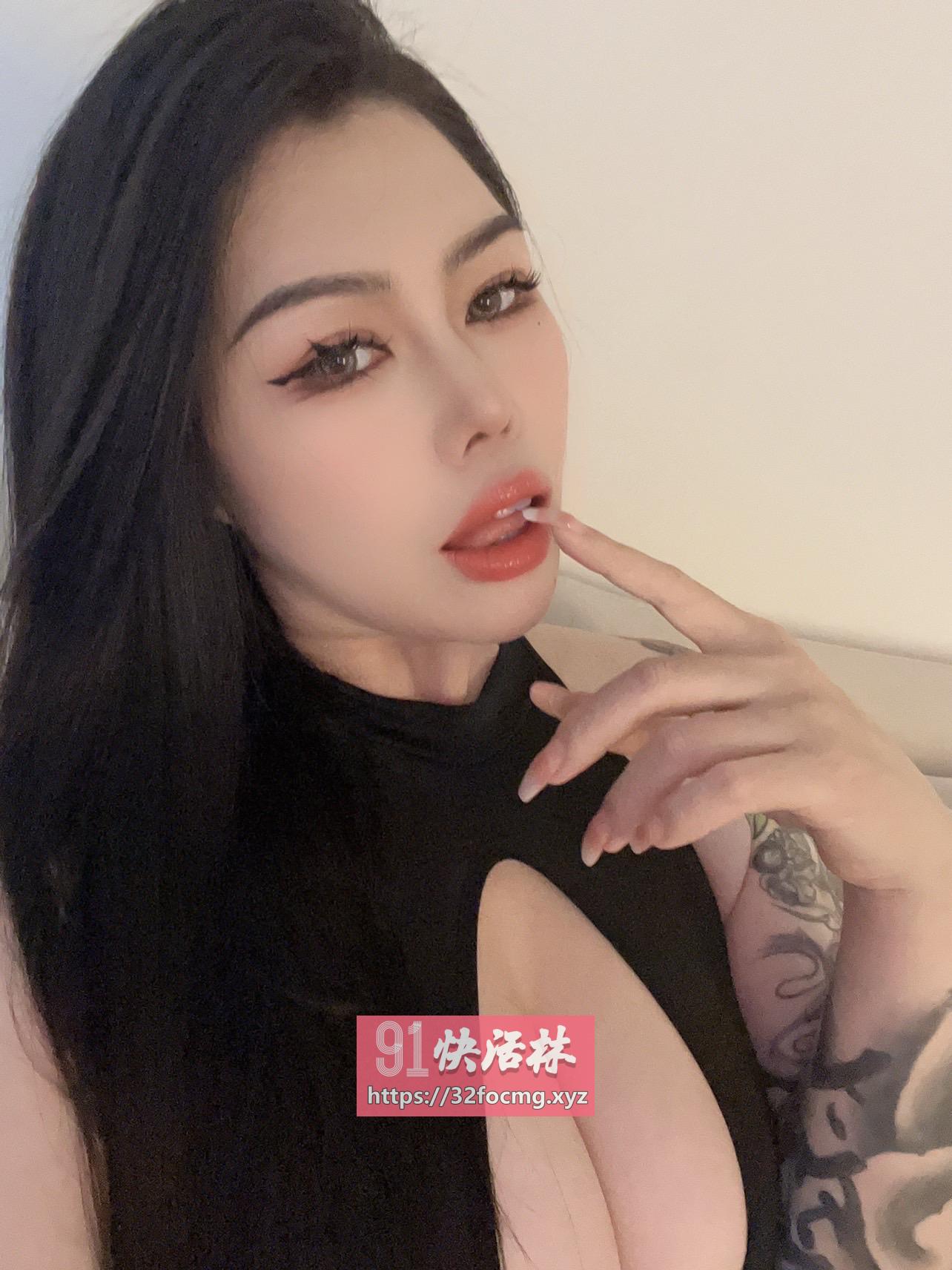 泻火花臂美尻极品御姐