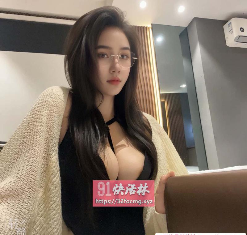 颜值服务系白苏