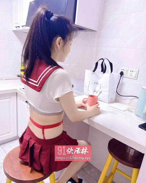 制服诱惑骚气妹妹