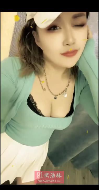 沈辽路妹子身材好