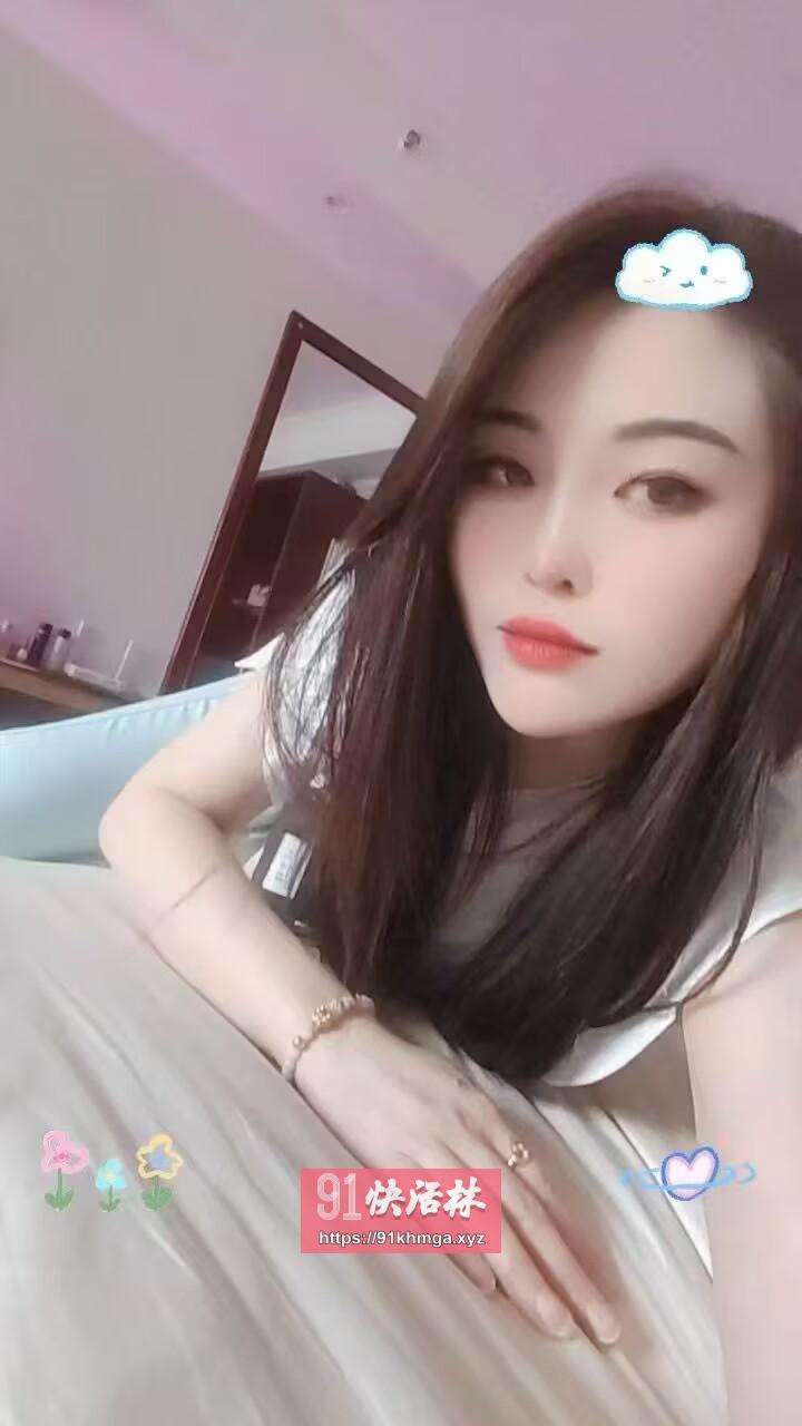 妩媚小骚货身材火辣辣