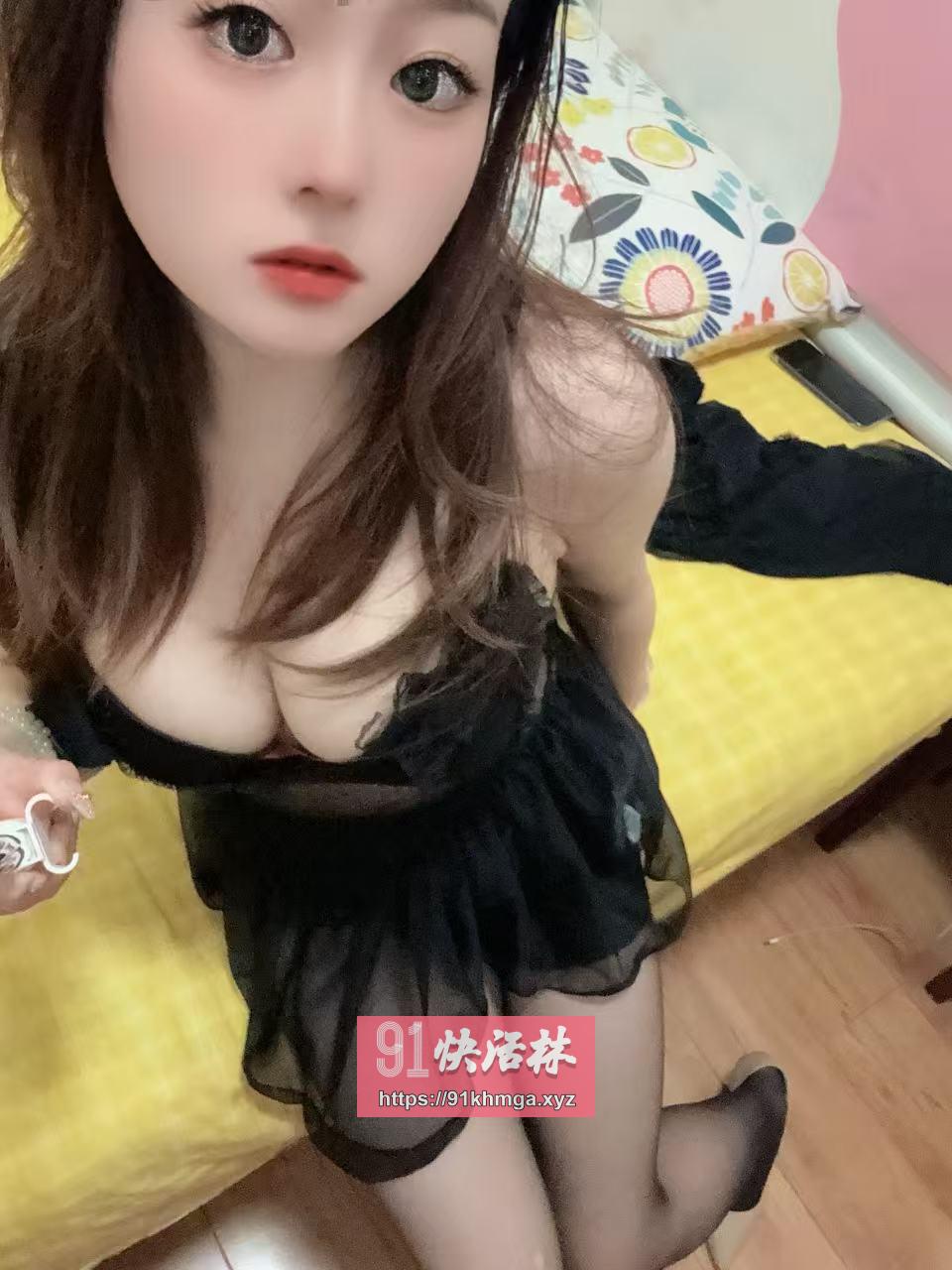 大奶骚妹小七