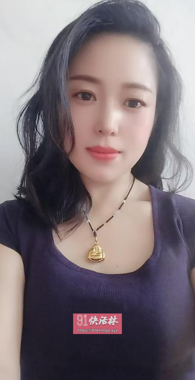 偷偷兼职的少妇