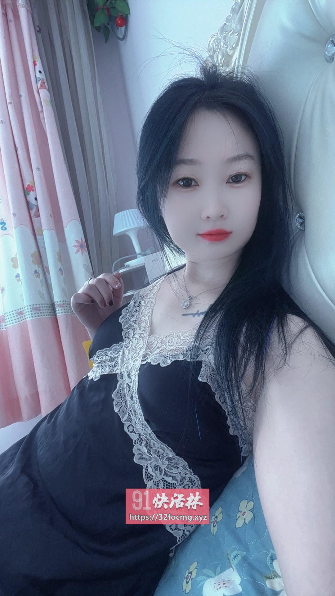 制服诱惑滑润熟妇姐姐