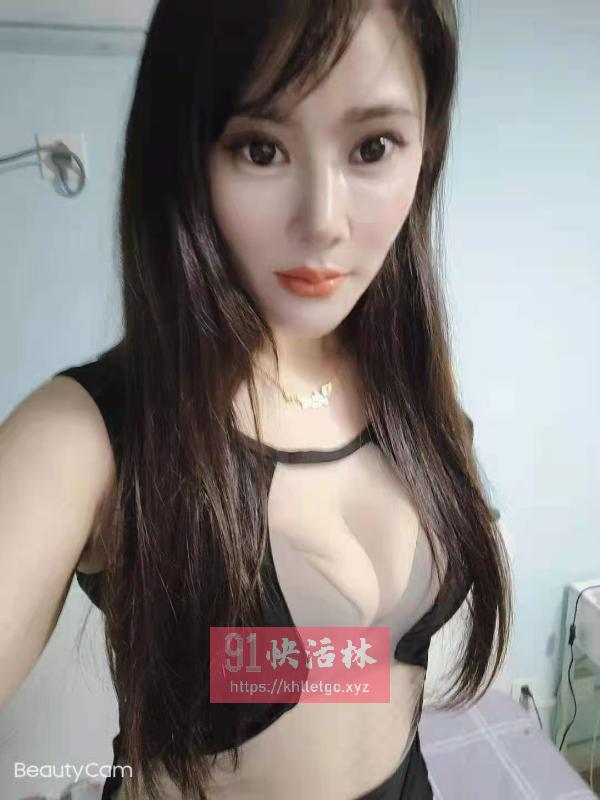 大乳小少妇