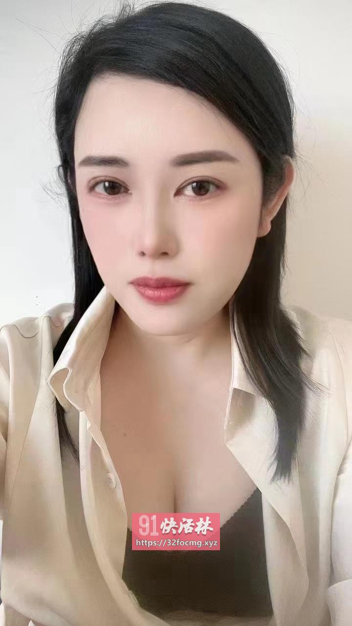 麦德龙的微熟女美少妇艳姐