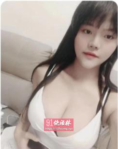 乖巧听话的妹子