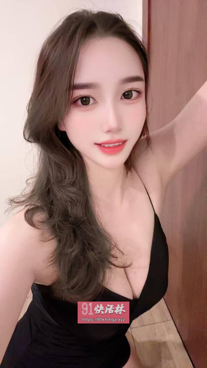 裕华性感纯欲大奶美女