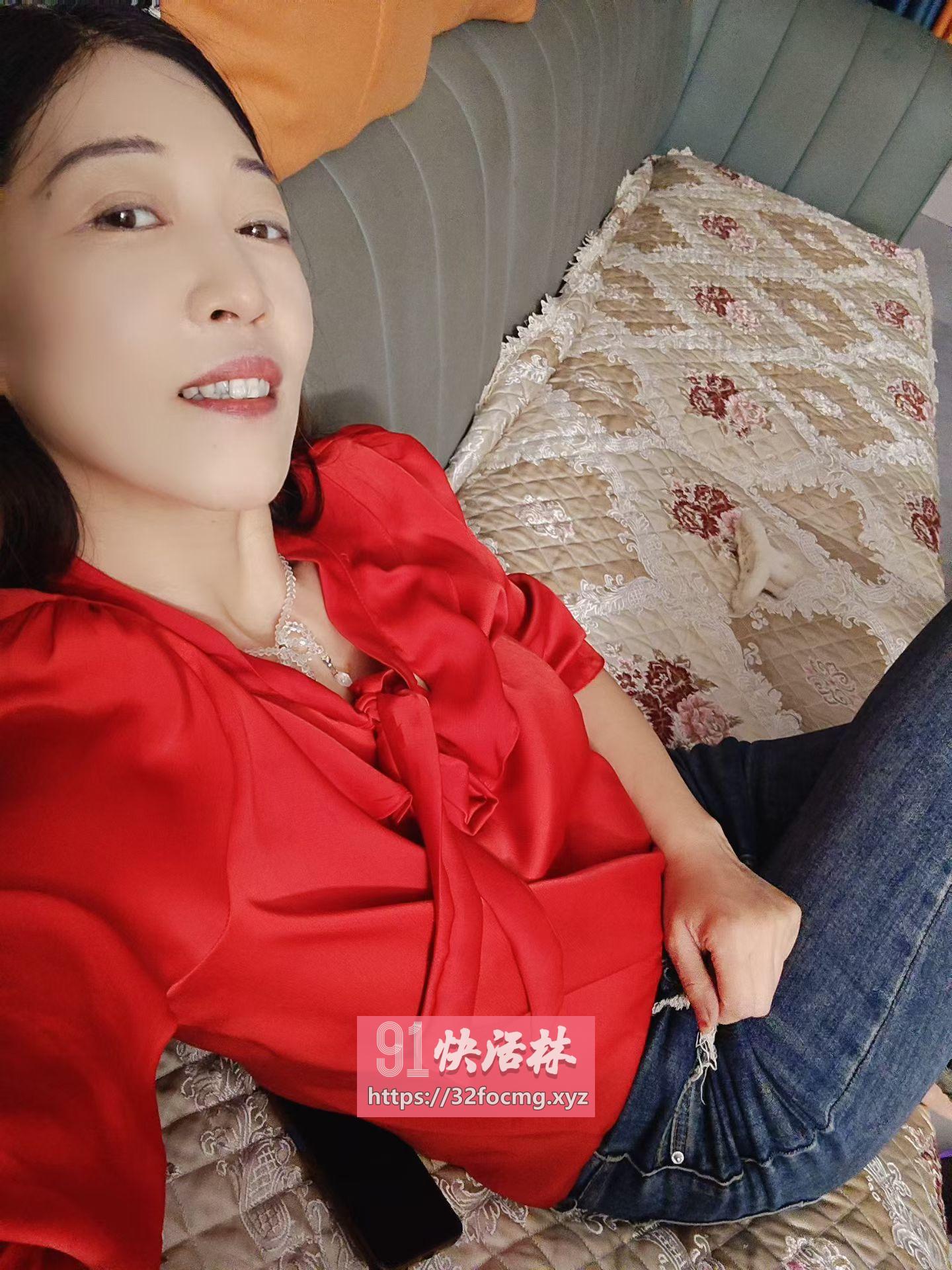 可以拍视频的骚熟女