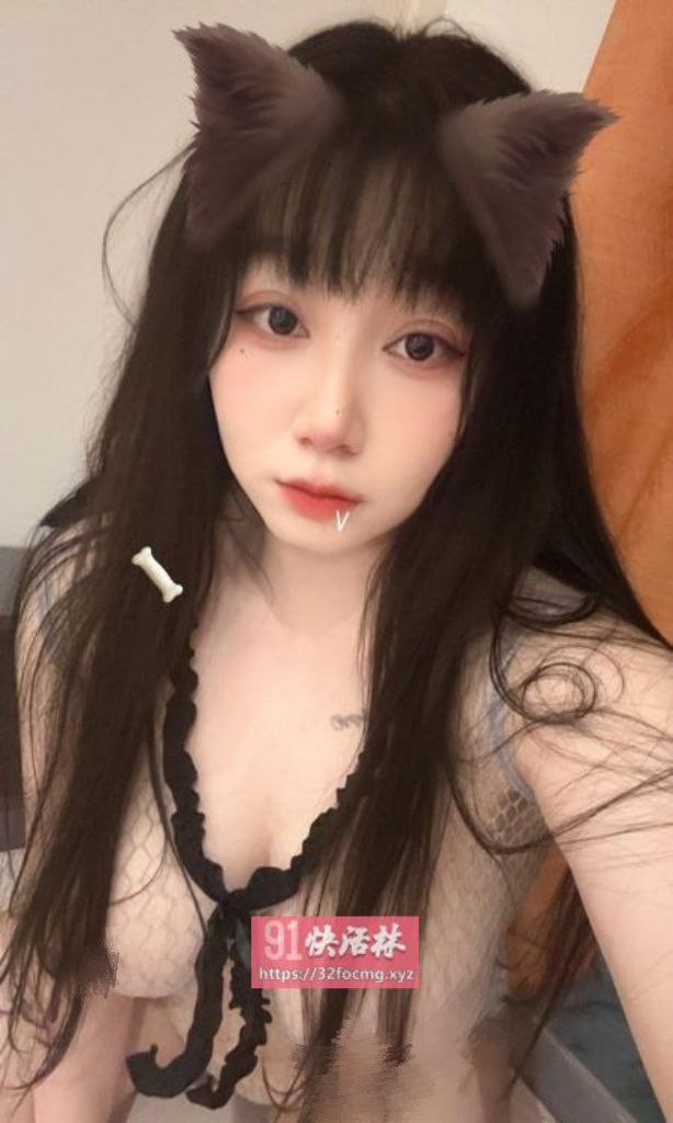 兼职上粉下嫩，乳头超粉