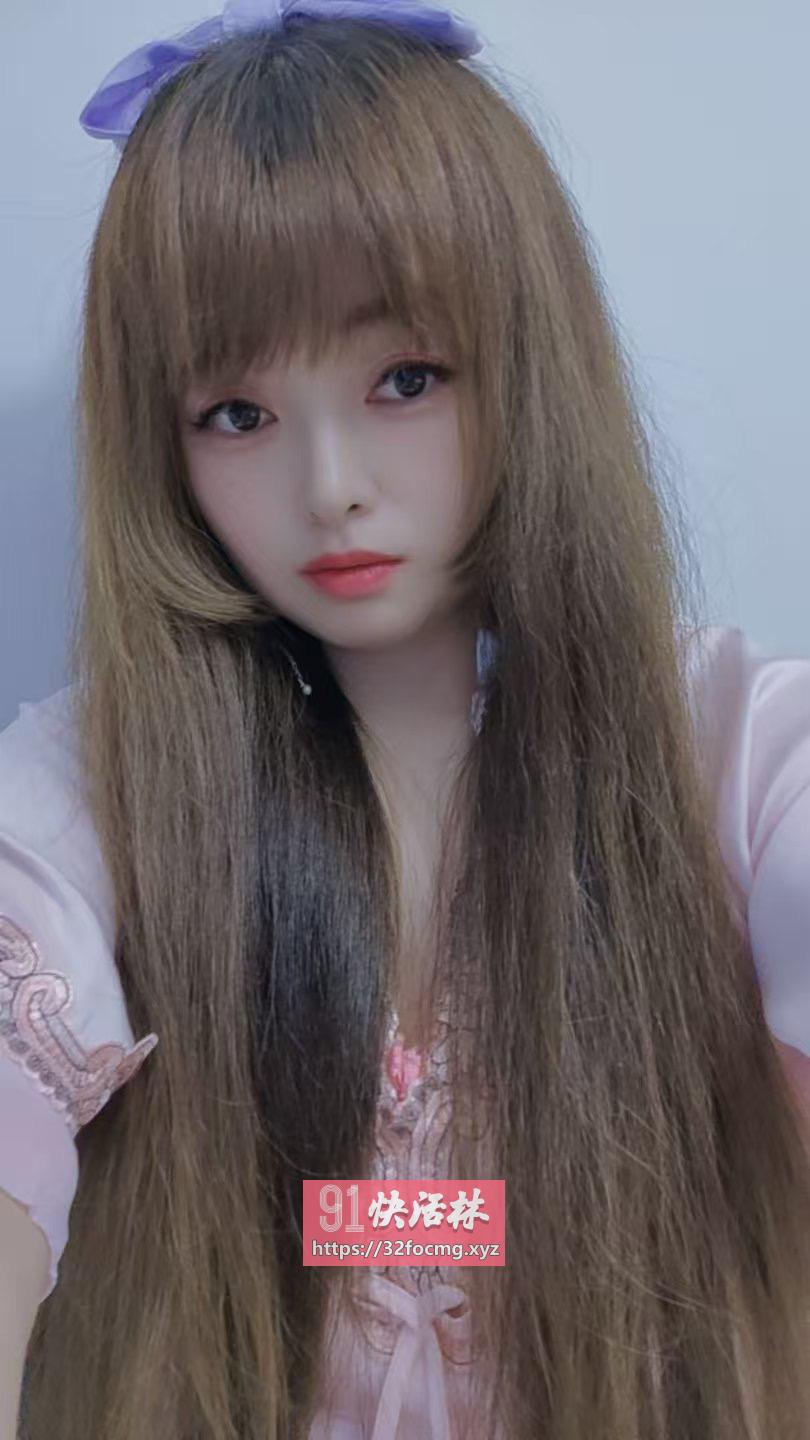 体验丰满小骚货