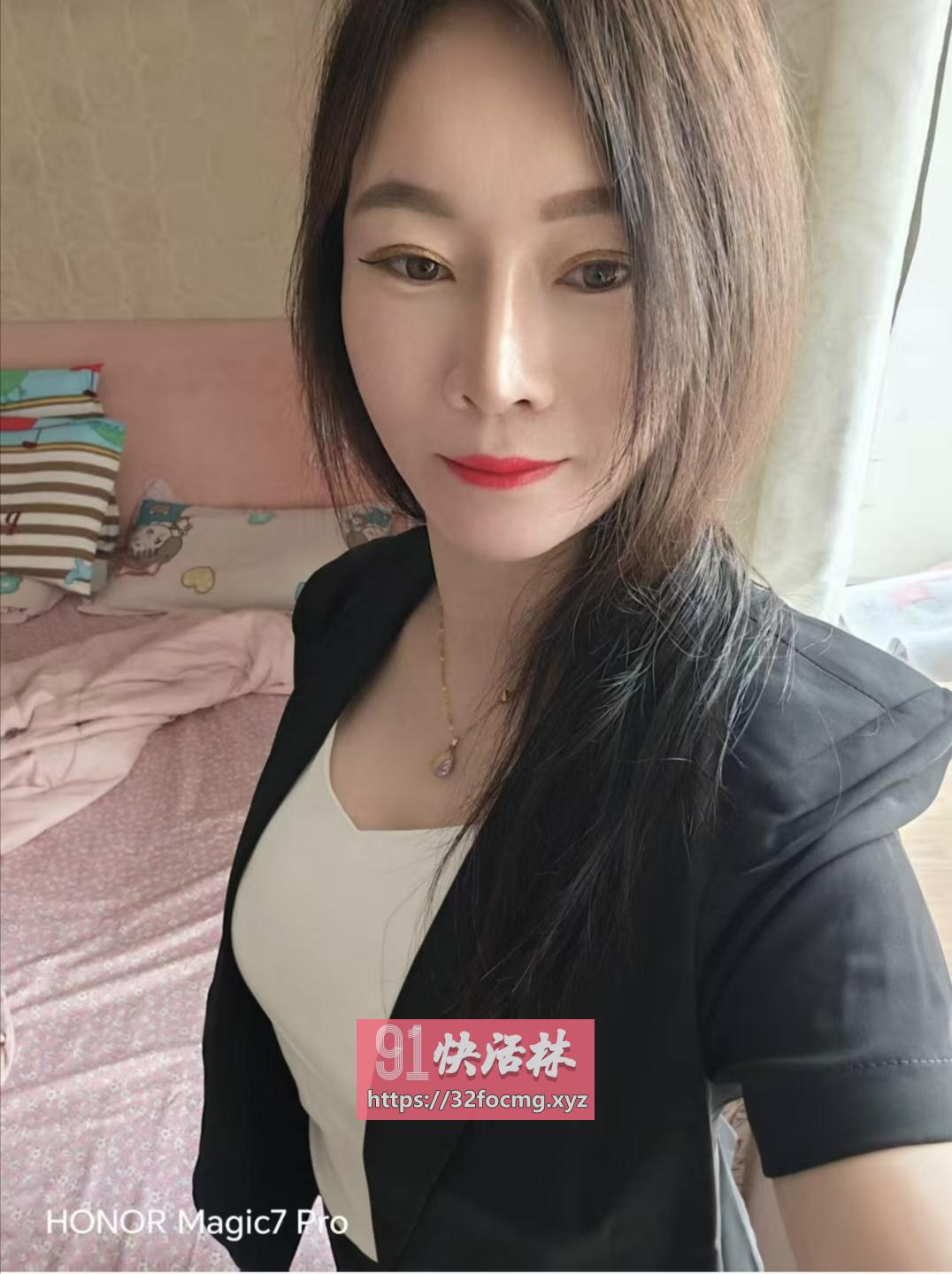 服务热情人妻姐姐