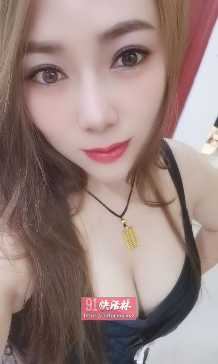 妩媚大胸嫩妹雪儿