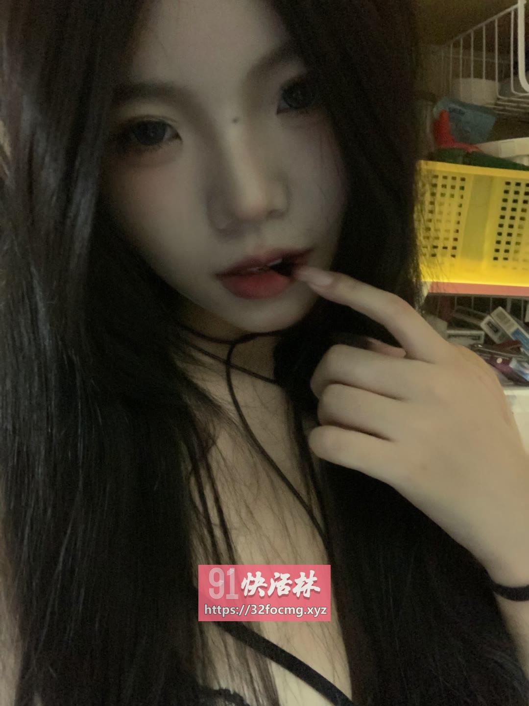 制服开放欲姐