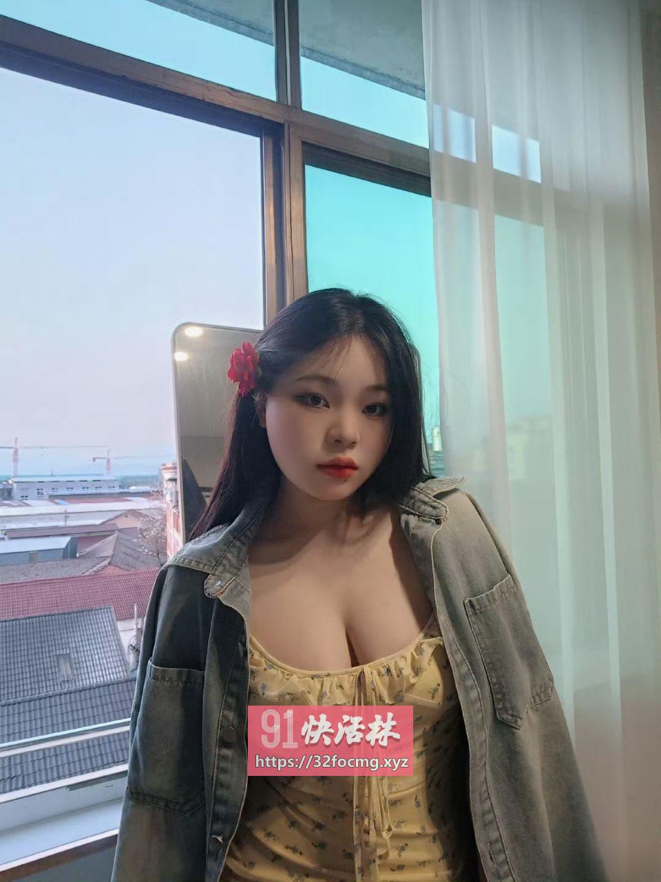滨江性感粉嫩大奶妹