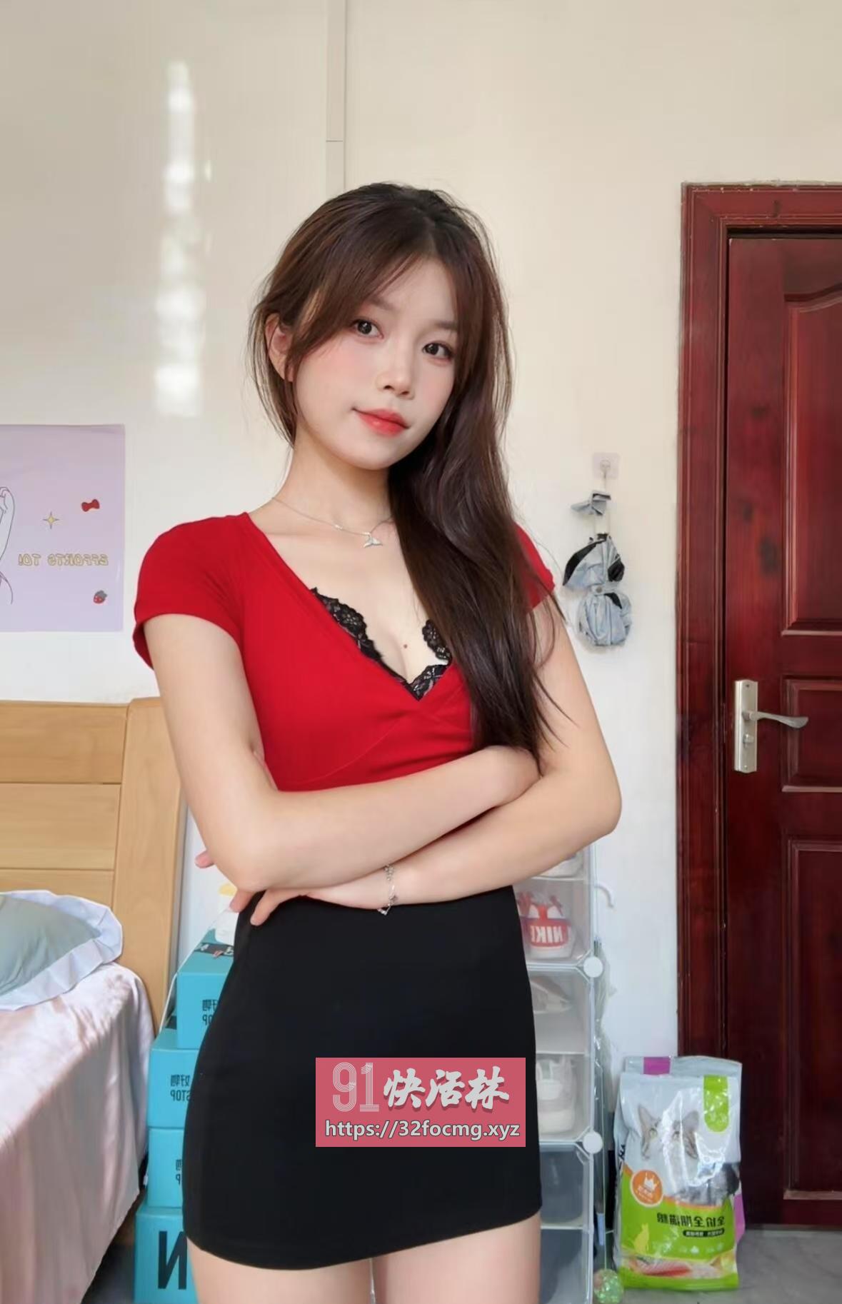雁塔区风骚小妖精 逼紧粉嫩