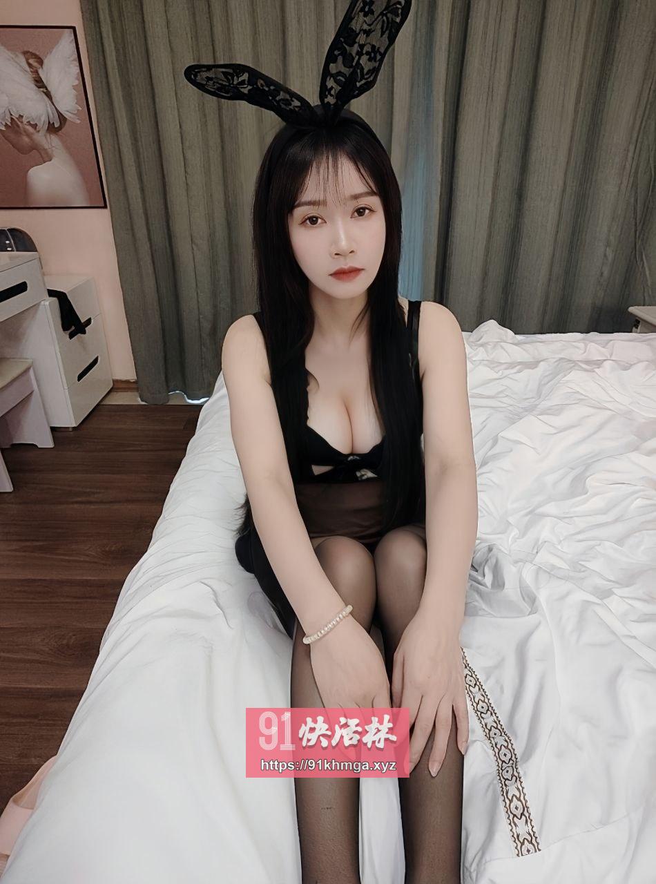 极品颜值兼职小嫩妹