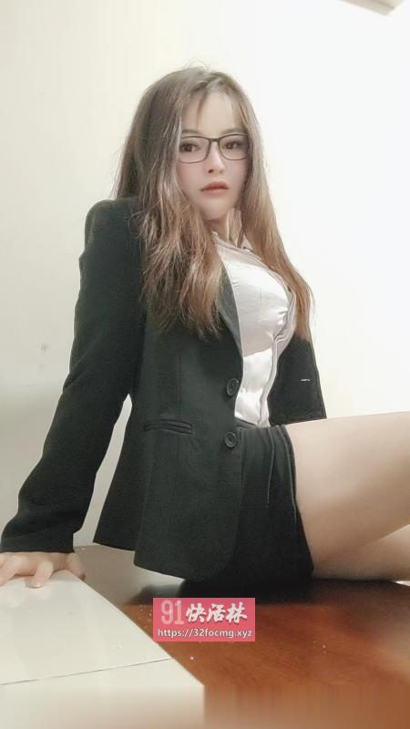 性感制服温柔妹子