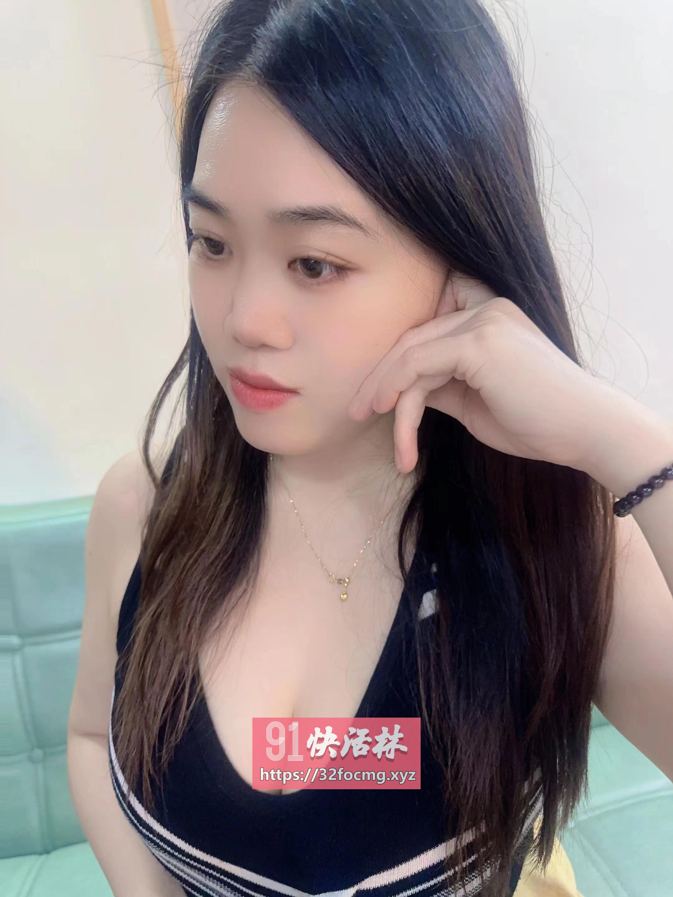 抓龙筋保养大胸少妇