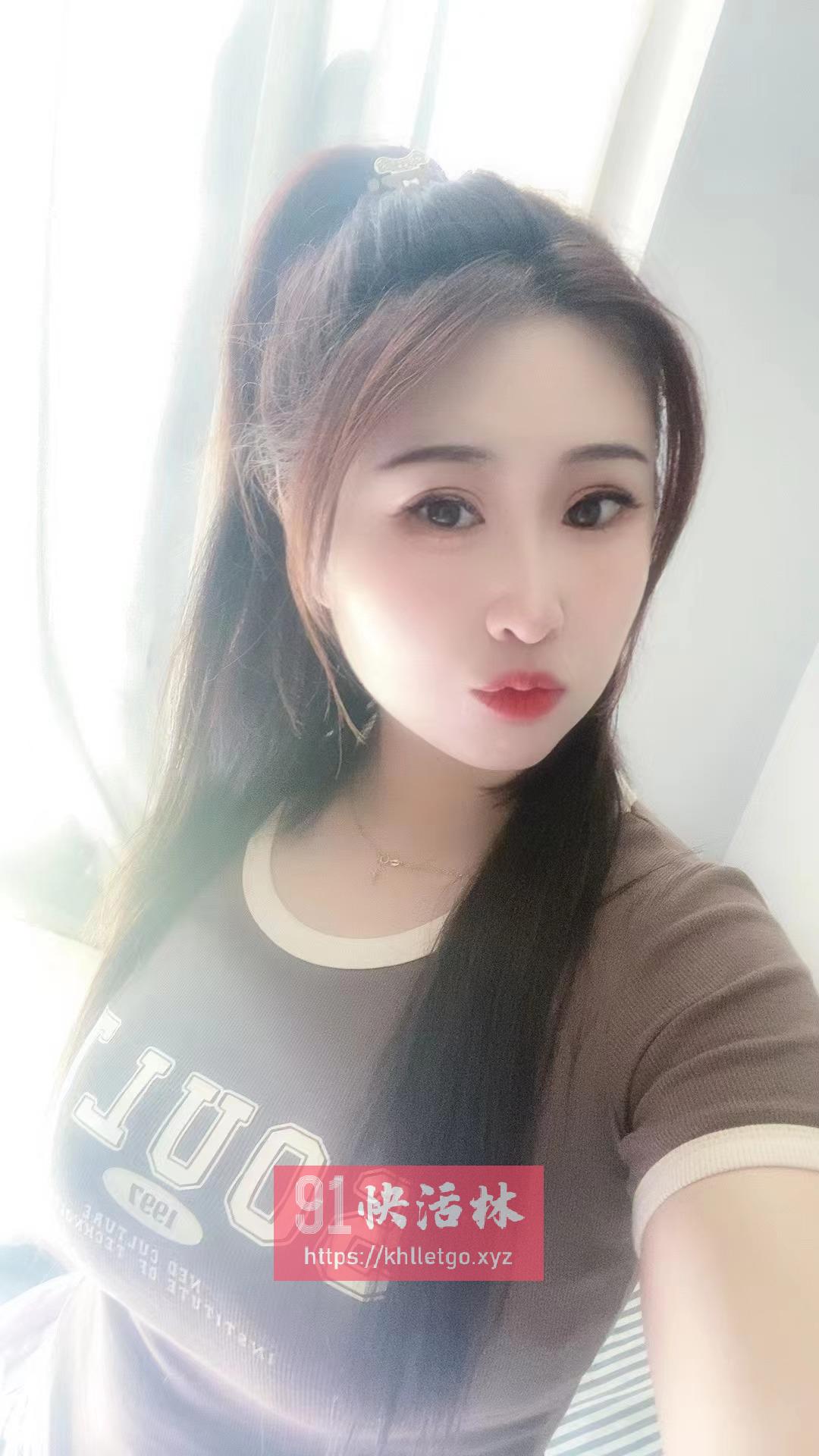 高挑爆乳 琪格格