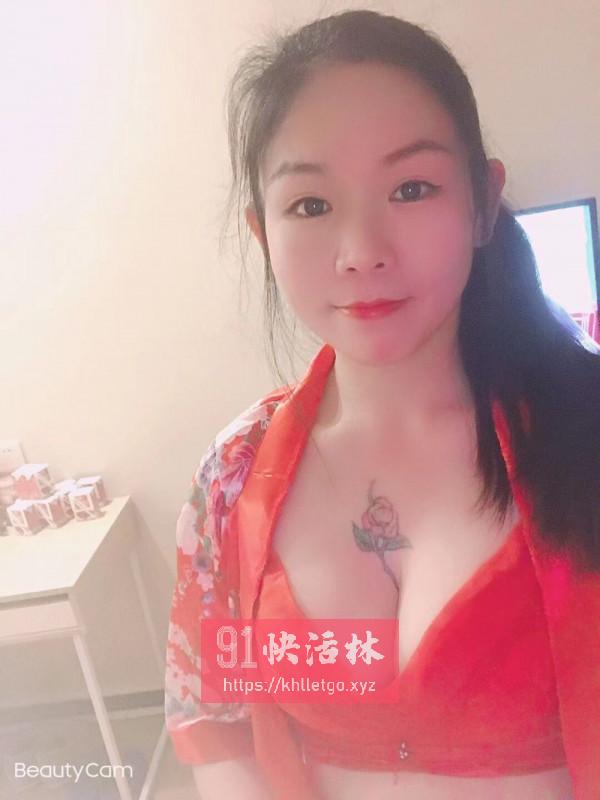 大奶少妇冬冬