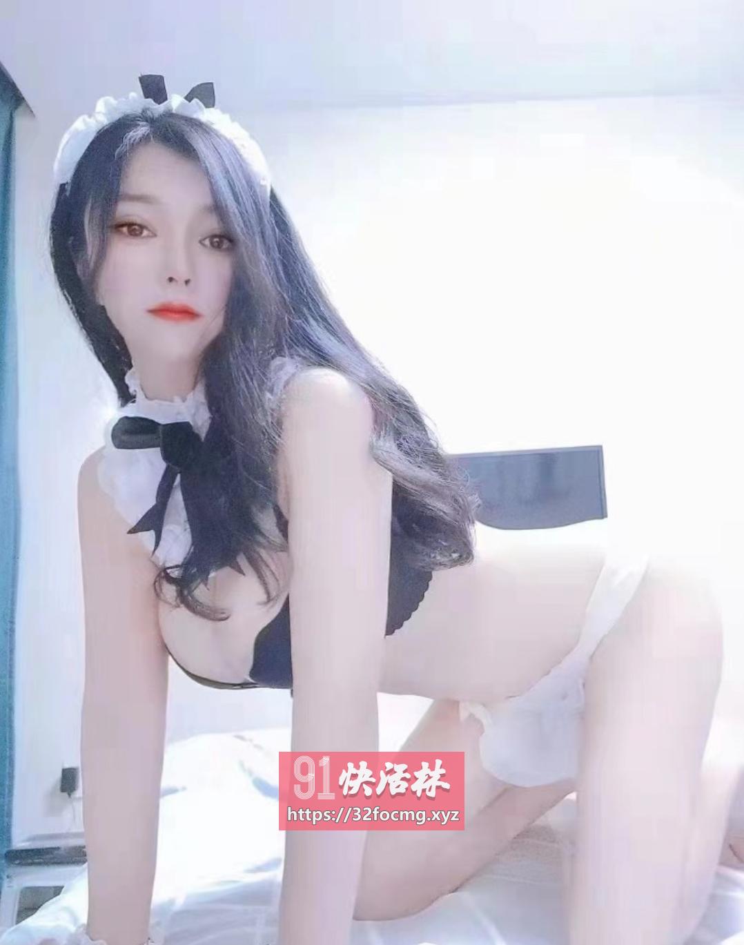 黑丝上位黑寡妇