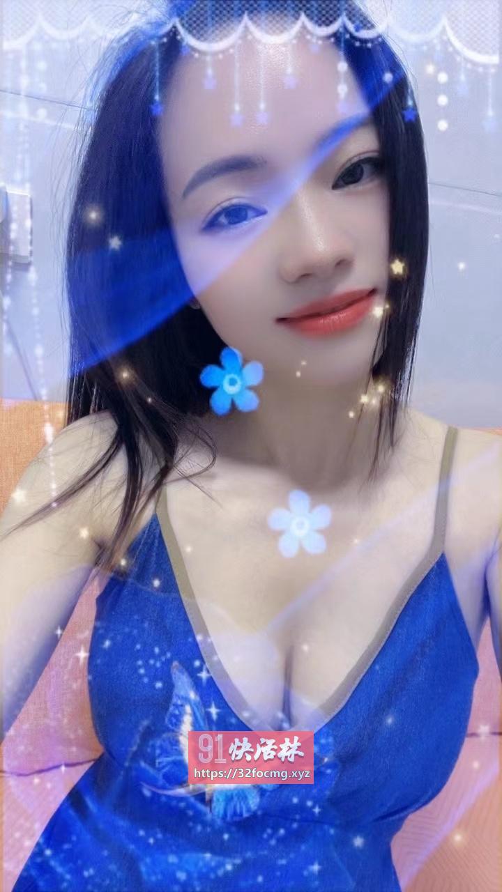 丰满大胸美少女茉莉