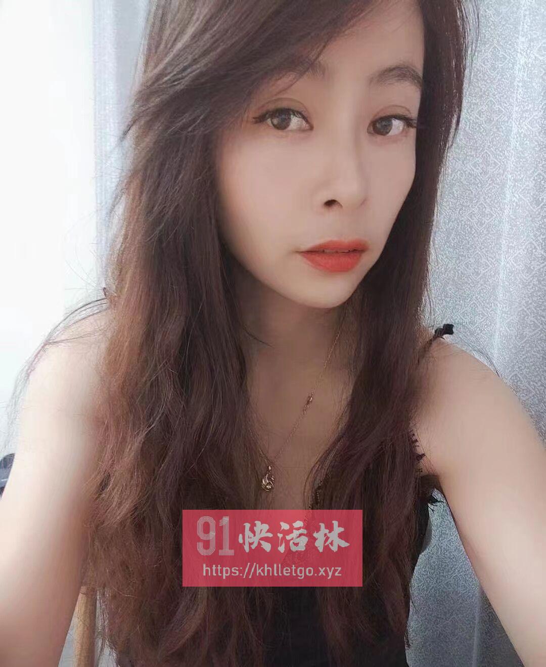 夫子庙36D少妇