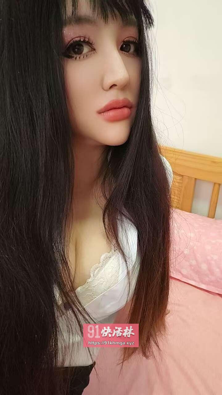 骚妇茜茜哺乳期