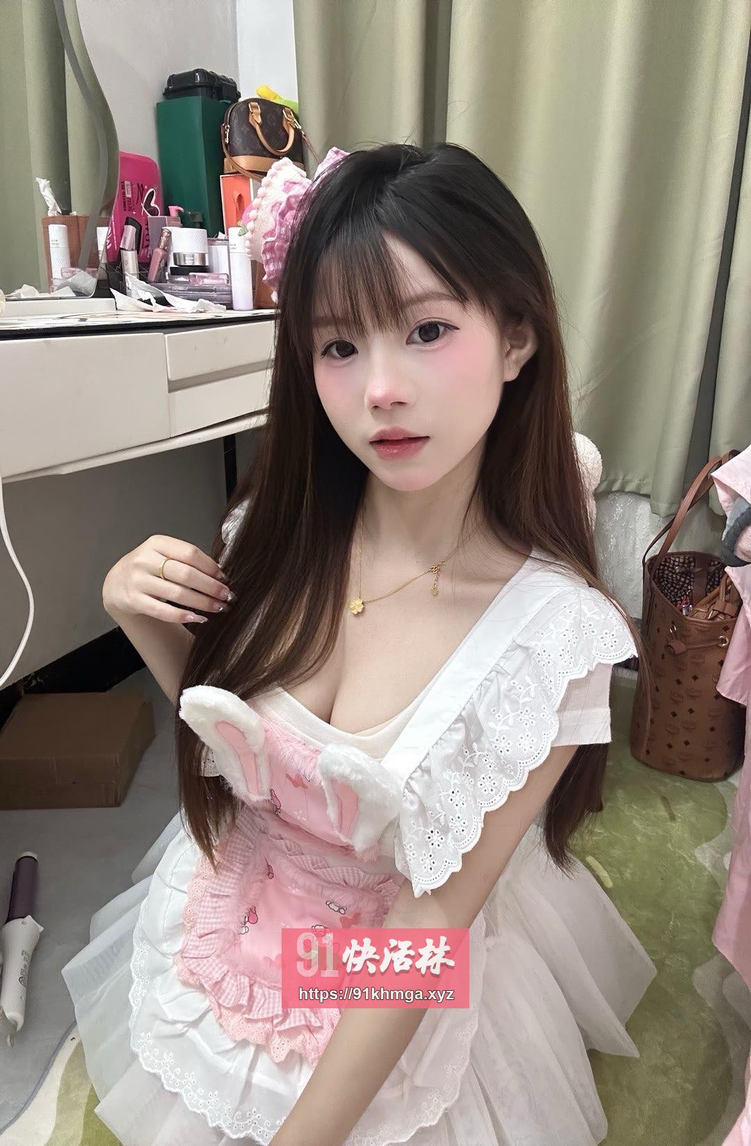 大白兔弹力十足操的很舒服