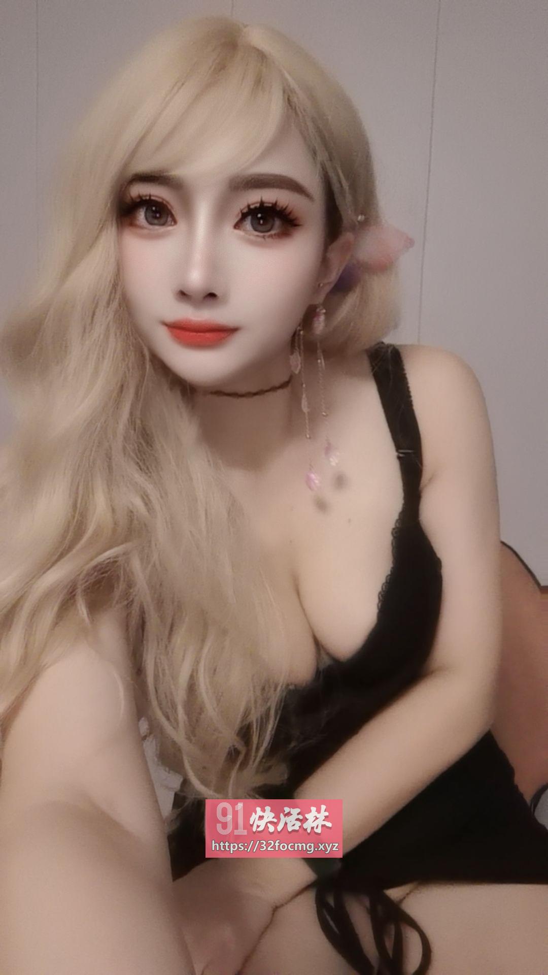 甜美性感迷人